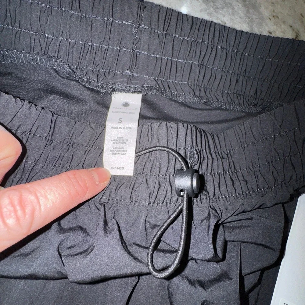 NWT‎ Yogalicious Skort Womens Small Black Yoga Athletic Workout